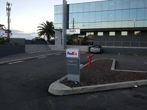 Photo: FedEx Ship Centre